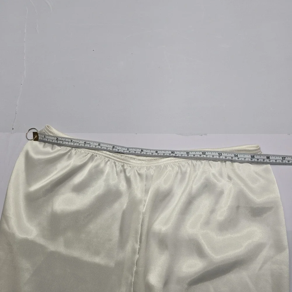 Morgan Taylor Intimates Ivory Satin Pajama Set Lace Trim Floral Embroidered L